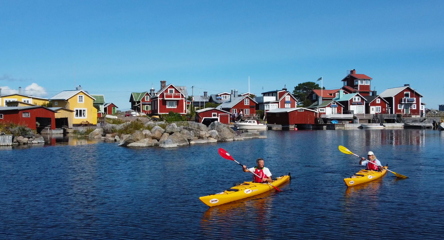 Paddling utanför ön Rönnskär i Söderhamns skärgård