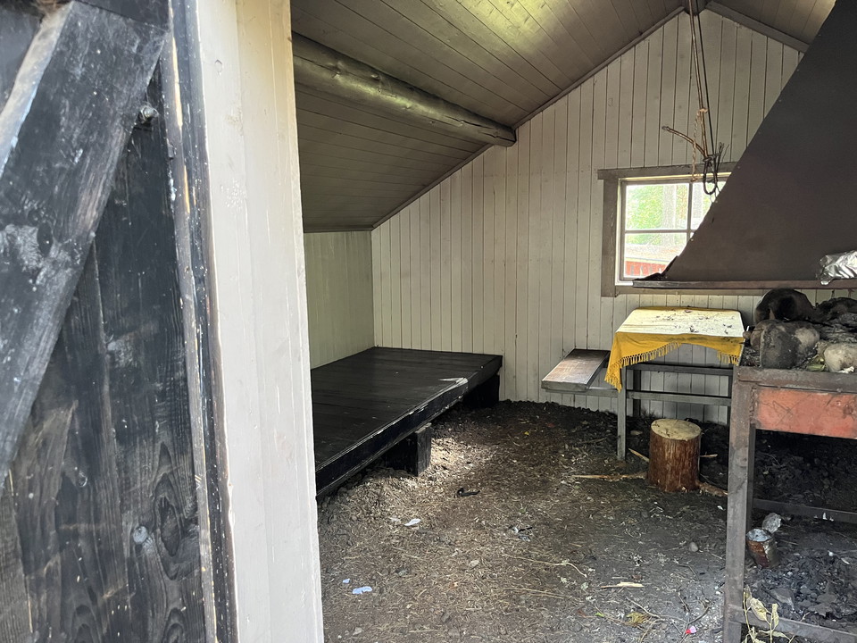 Lumsenkojan interiör