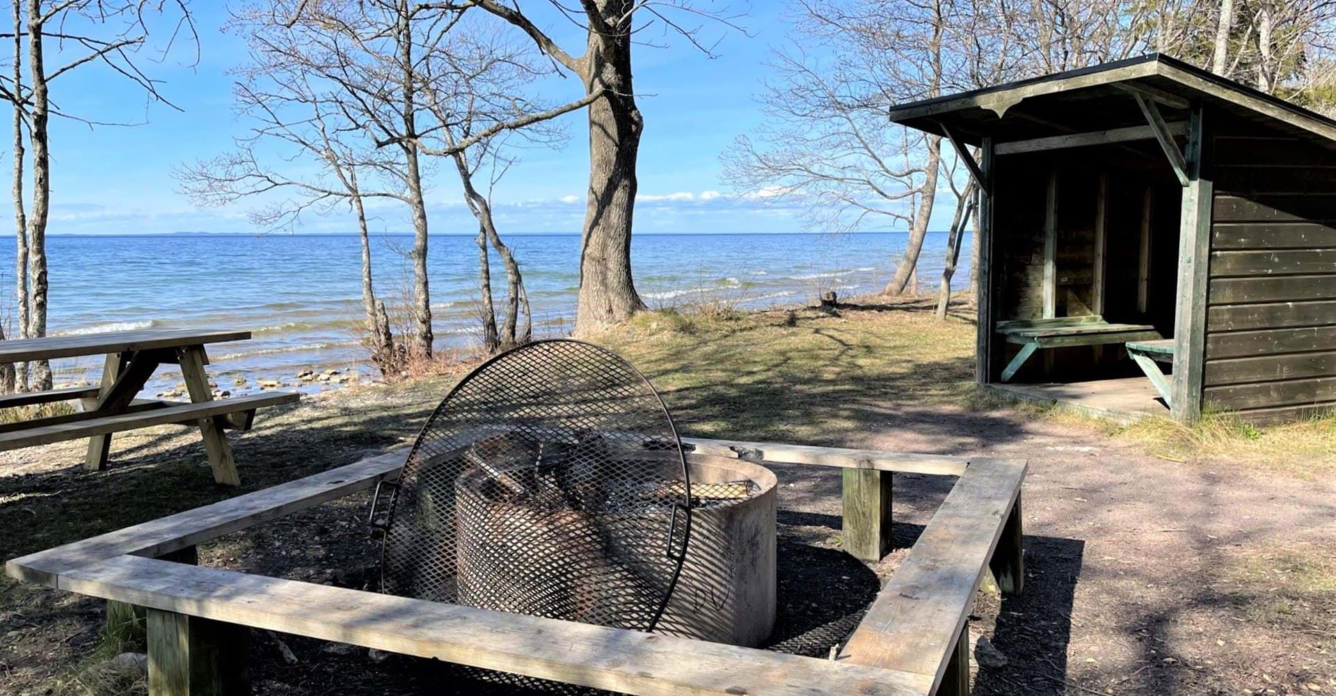 Grillplats utefter Strandstigen i Borghamn.
Vadstena.