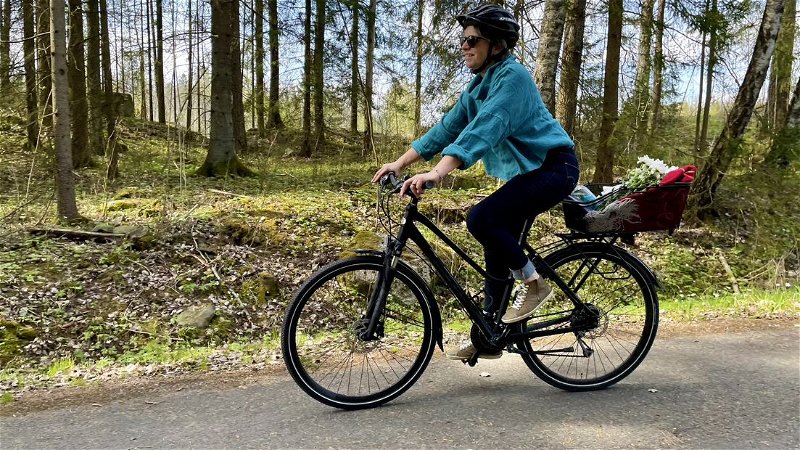 Cykla i vackra landskap - foto: Linnéa Björk
