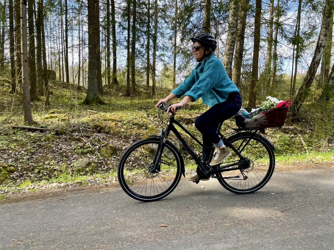 Cykla i vackra landskap - foto: Linnéa Björk