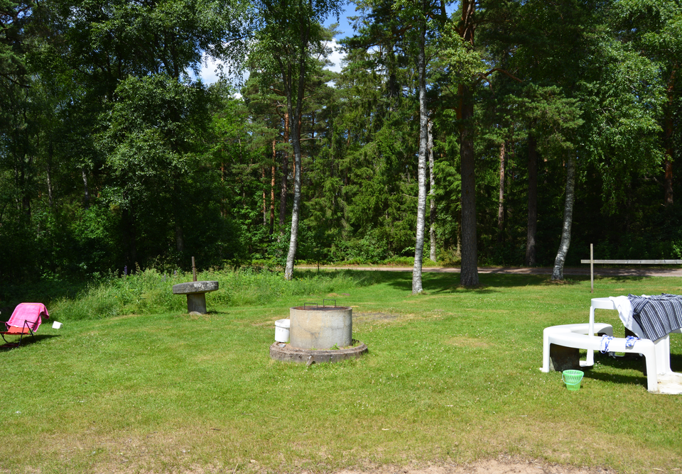 Grillplats / Bänkbord