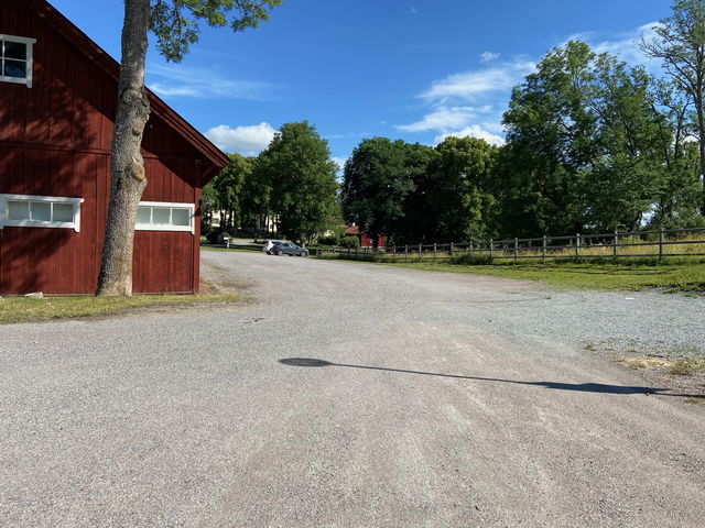 Parkeringsplats, Biskops-Arnö