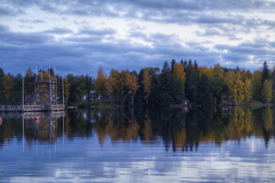 Sjön Långforsen i Sala