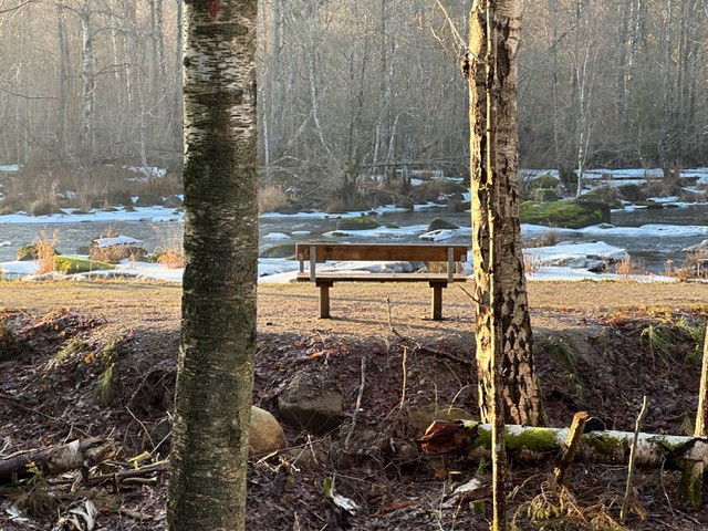 Rastbänk, Käringahejan