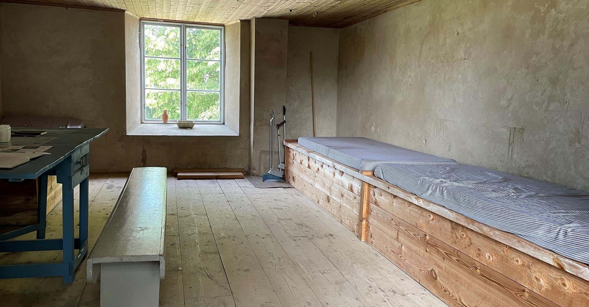 Uppe på vinden av Örberga stenmuseum finns ett enkelt pilgrimshärbärge.
Etapp  Borghamn - Vadstena