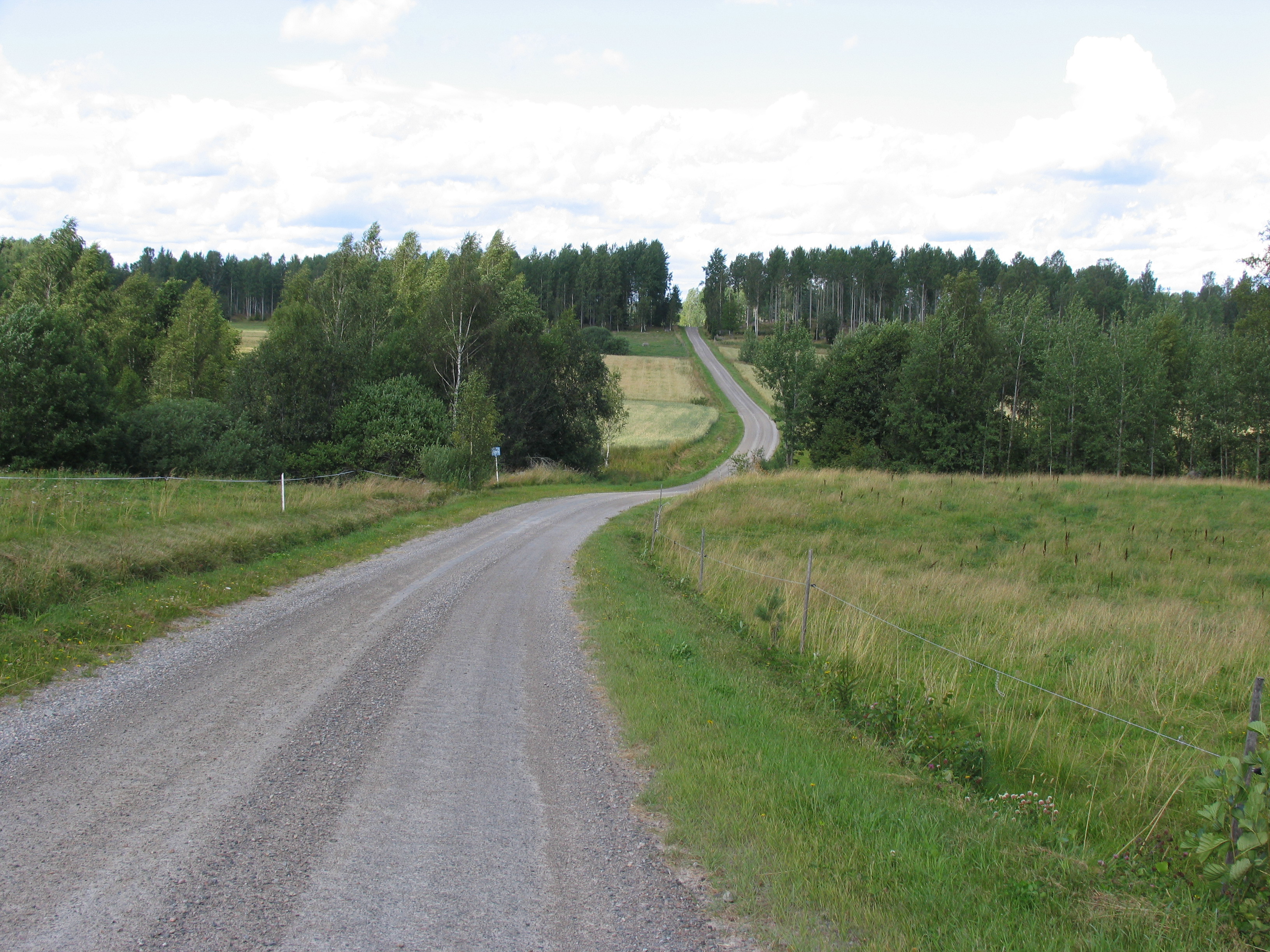 Vägen till Brukskyrkan i Kolsva.