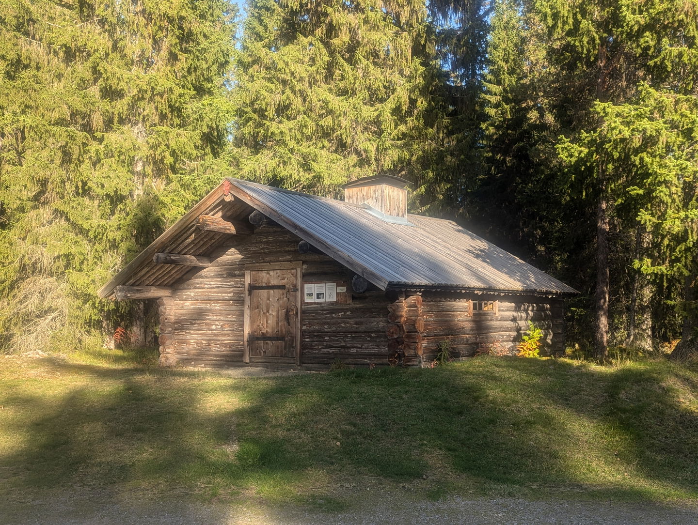 Rombovallen raststuga