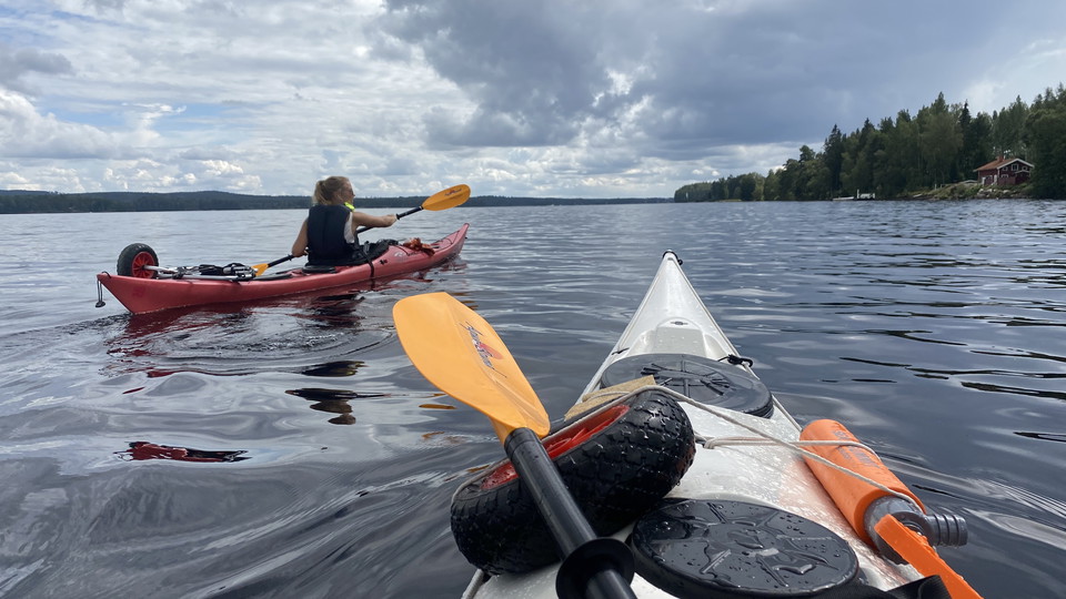 Börja din tur i Smedjebacken för att paddla hela Strömsholms kanal