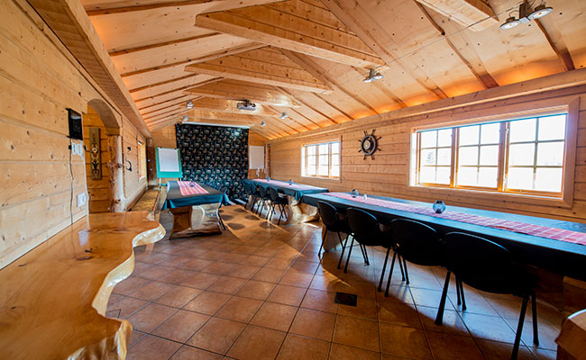 Den större konferensen och kalaset får plats här