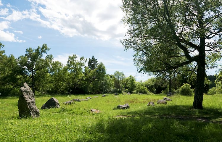 Vandra Upplandsleden och upplev vacker natur utmed Mälaren