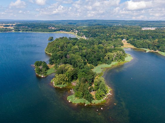 Valje halvö, drönarbild mot norr.