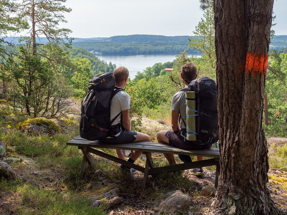 Östgötaleden består av över 140 etapper och går genom alla kommuner i Östergötland. Här hittar du information om alla etapper kommunvis