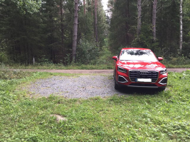 Entré och parkering Råda
