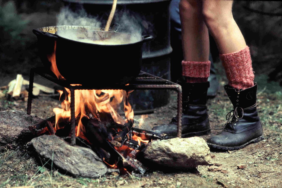 Eld, matlagning, fötter
