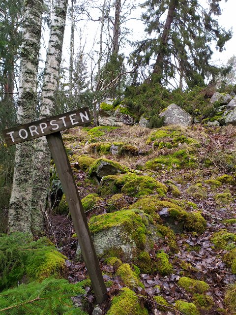 Trolltrappa upp till Fornborgen/utkiksplatsen Torpsten