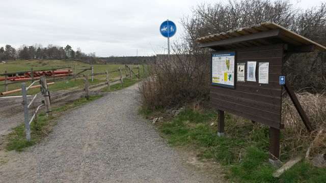 Entré Ågesta Ridstallet, Orlångens naturreservat