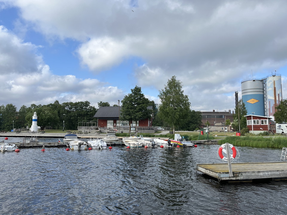 Vy över hamnen Smedjebacken