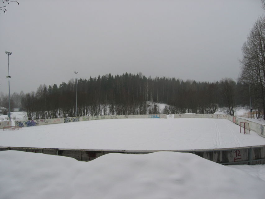 Granbergsskolan västras isplan