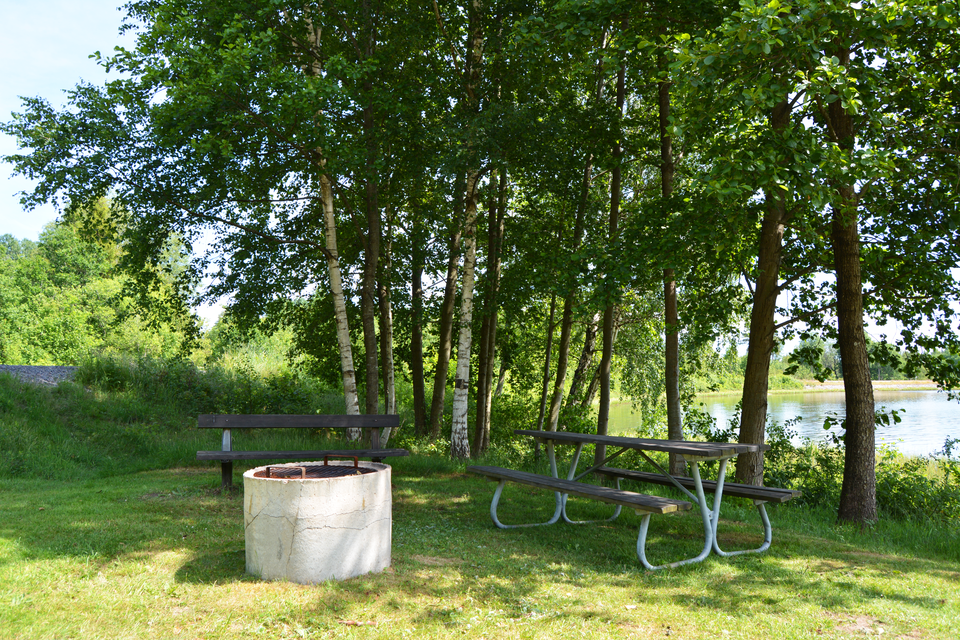 Grillplats / Bänkbord