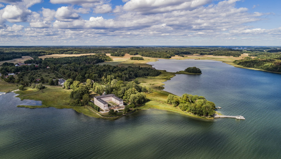 Drönarvy över Tullgarn