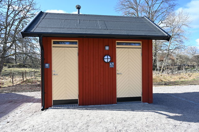 Toalett, Linnés Råshult