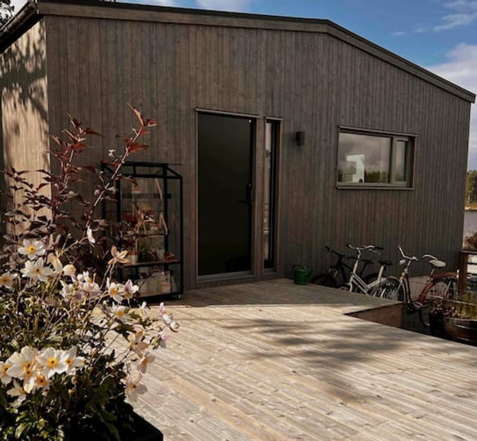 Exteriör av Böljan guest house i Kristinehamn