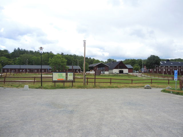 Högra parkeringen vid Velamsund gård