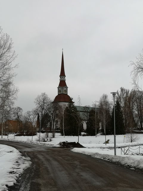 Norrbärke kyrka i vinterskrud