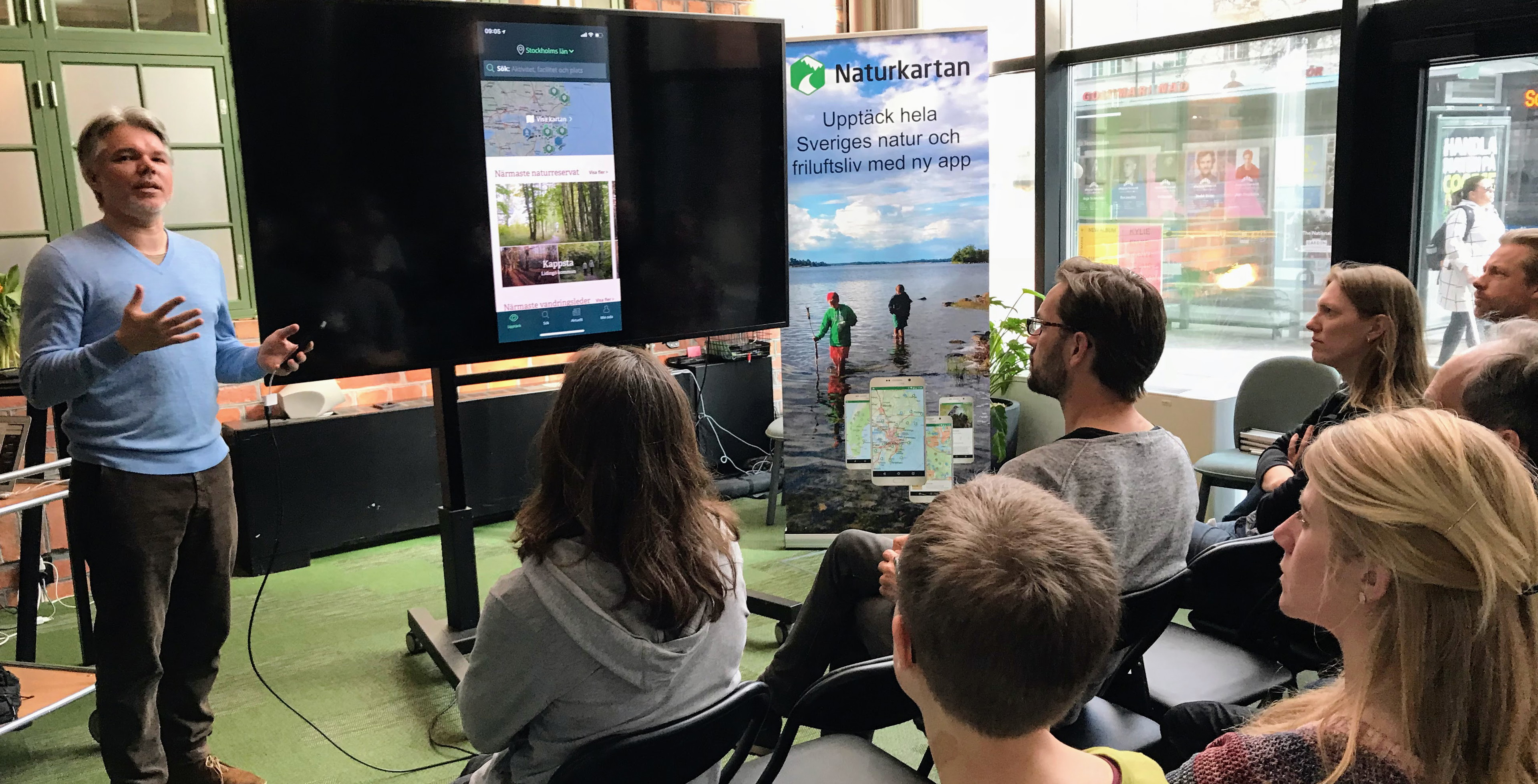 Emil Hellström, CTO på Naturkartan, håller i frukostseminarium i samverkan med Stockholms läns Länss…