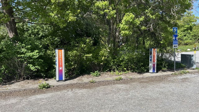 Parkering vid entré Bävervägen till Långsjön naturreservat