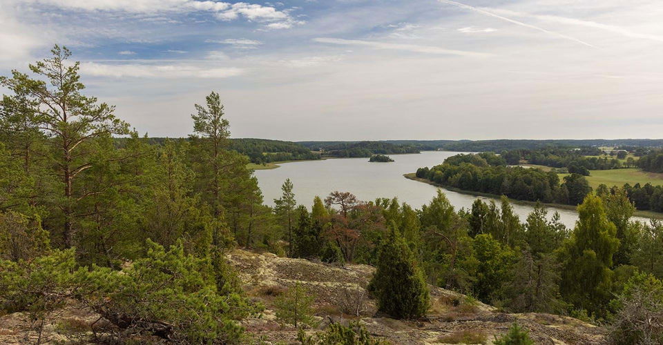 Jätteberget med utsikt över Strolången.
Etapp: Hälla - Nartorp
Valdemarsviks kommun