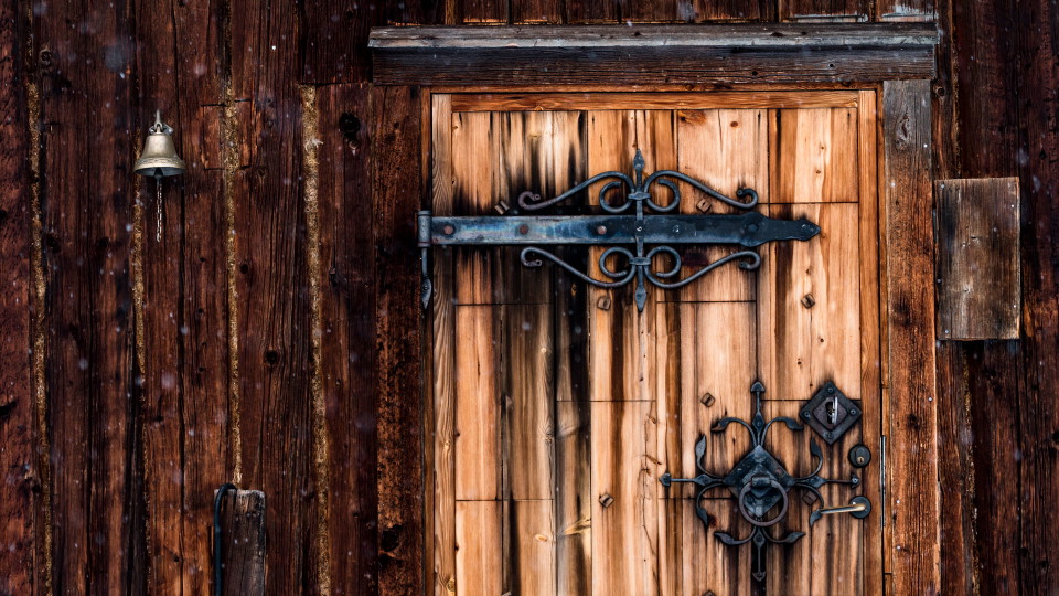 Hållandsgården Stavkyrka detalj dörr