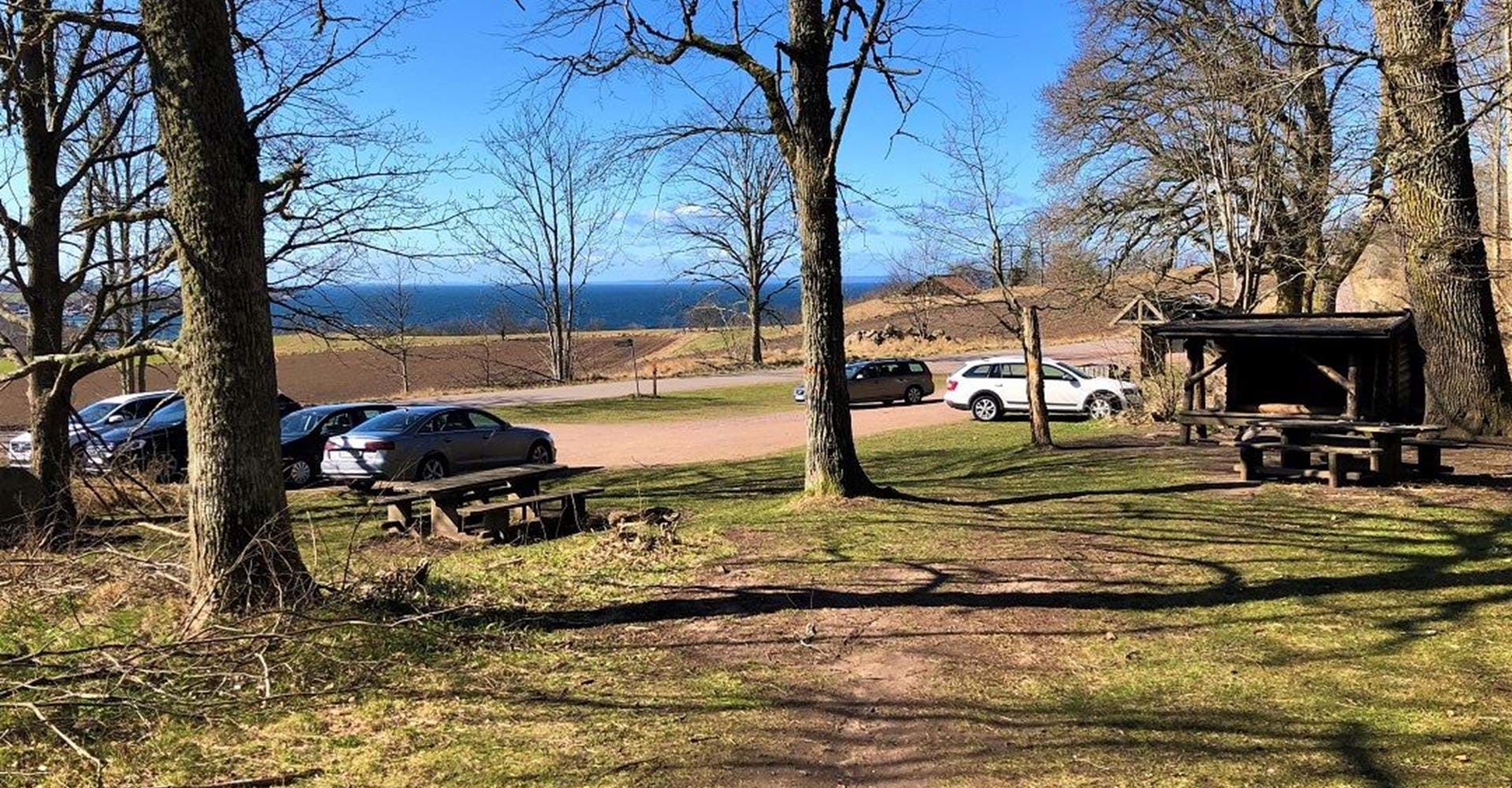 Parkering Almalyckan. 
Etapp: Omberg runt, Signaturleden. 
Ödeshög