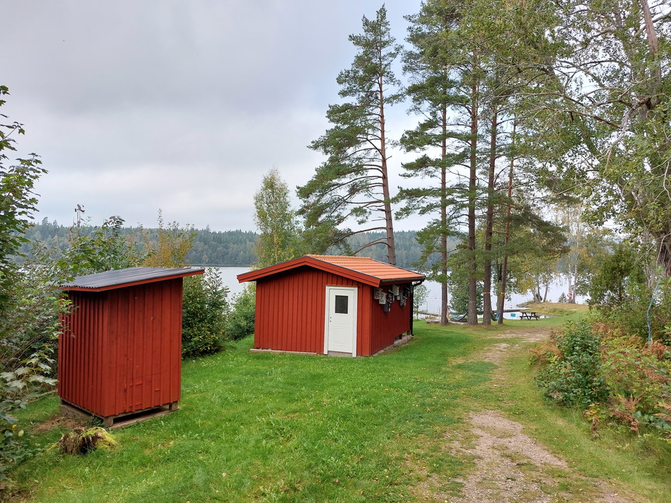 Omklädning och torrdass öppna sommartid