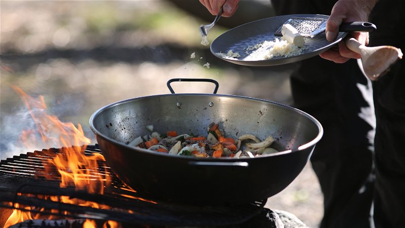 Cooking outdoors: what to know & what recipes to make 
