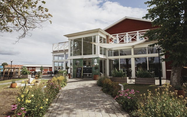 Badholmen Restaurang &amp; Hotell