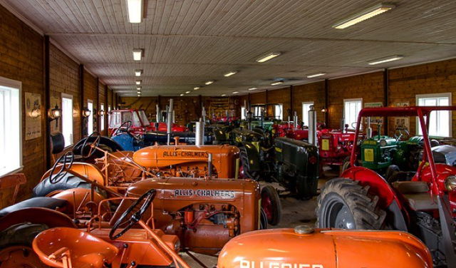 Stora Segerstads veterantraktormuseum