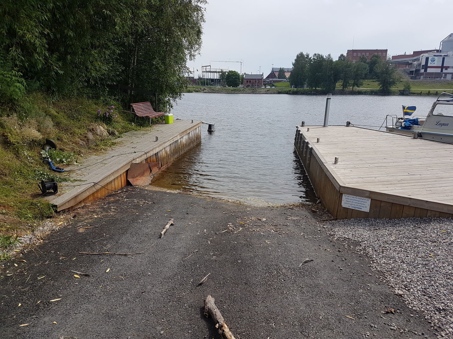 Båtisättningsplats
