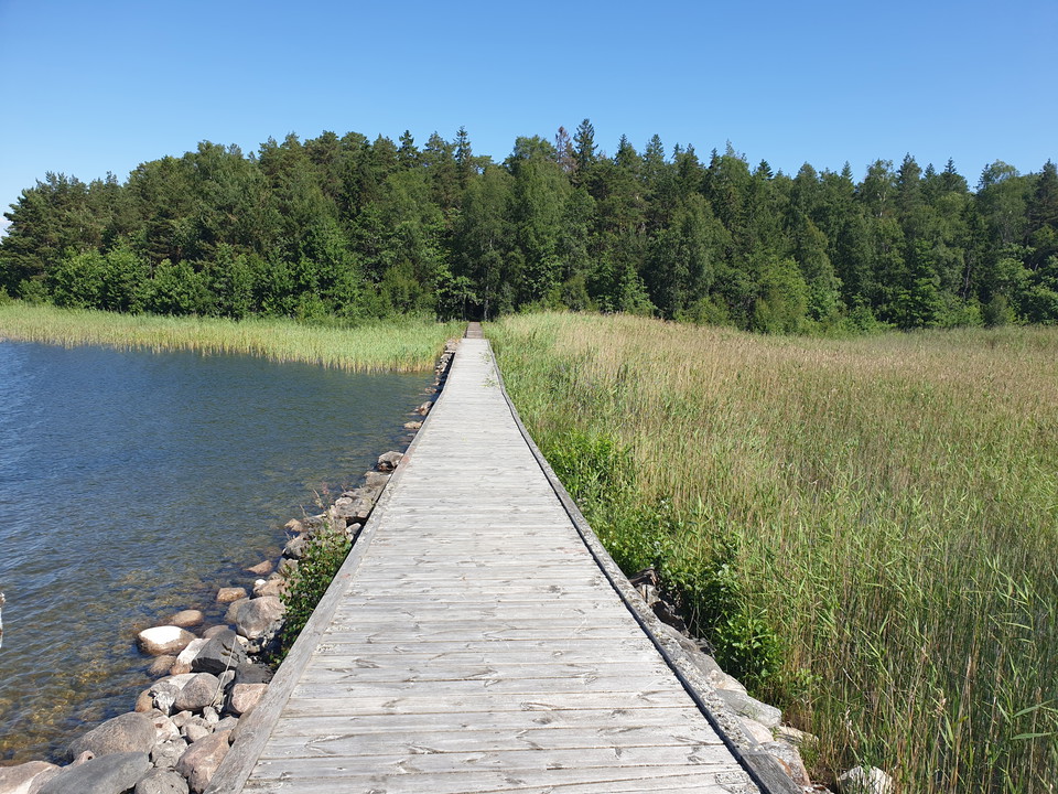 Vandra på öar i Vänern