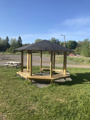 Grillplats, Huddunge skola