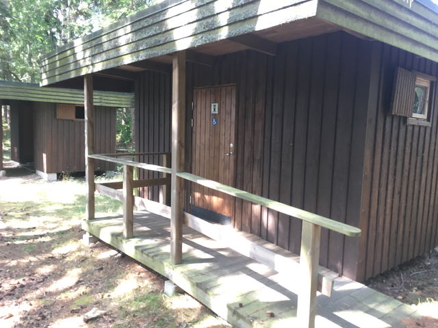 Toalett, Blåhäll Härjarö