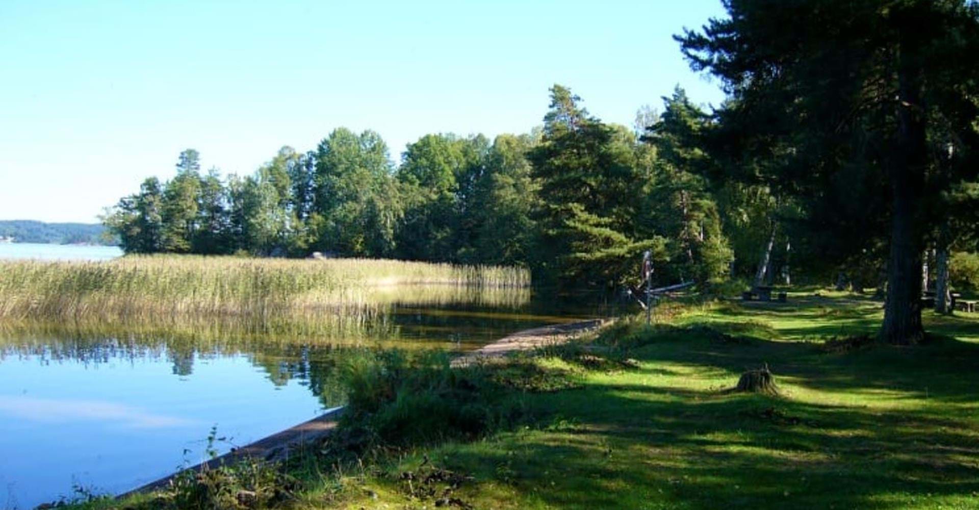 Hallstad ängar, badplats