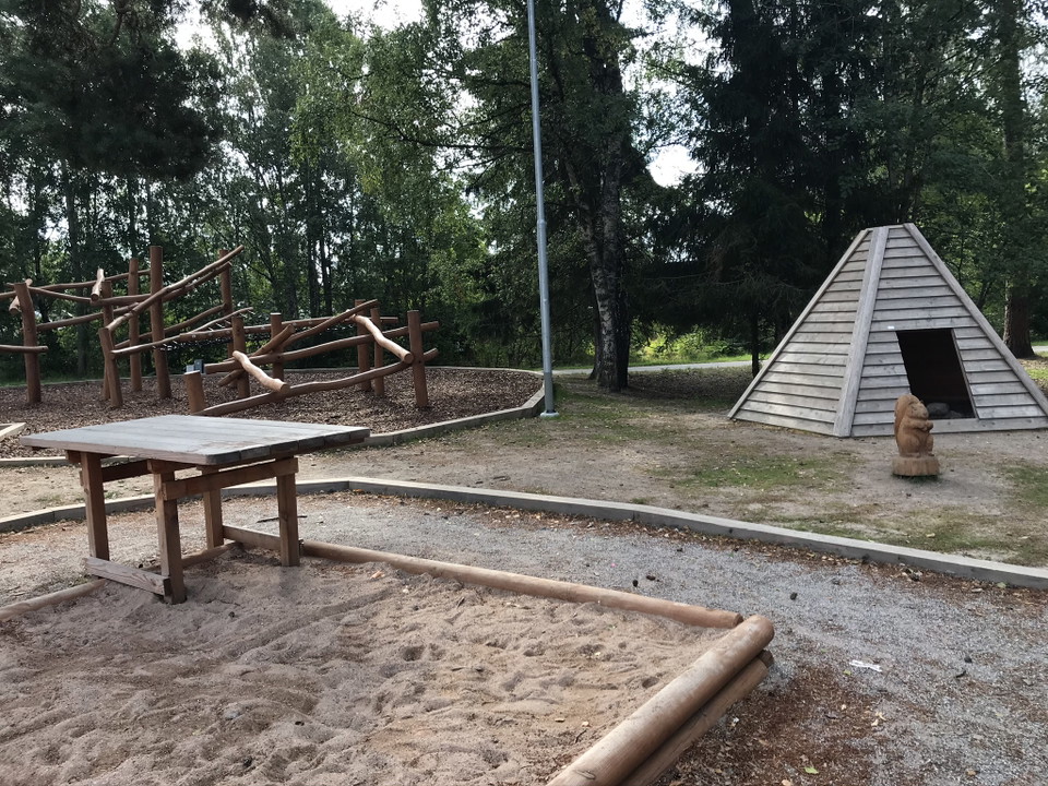 Bakbord för rullstol