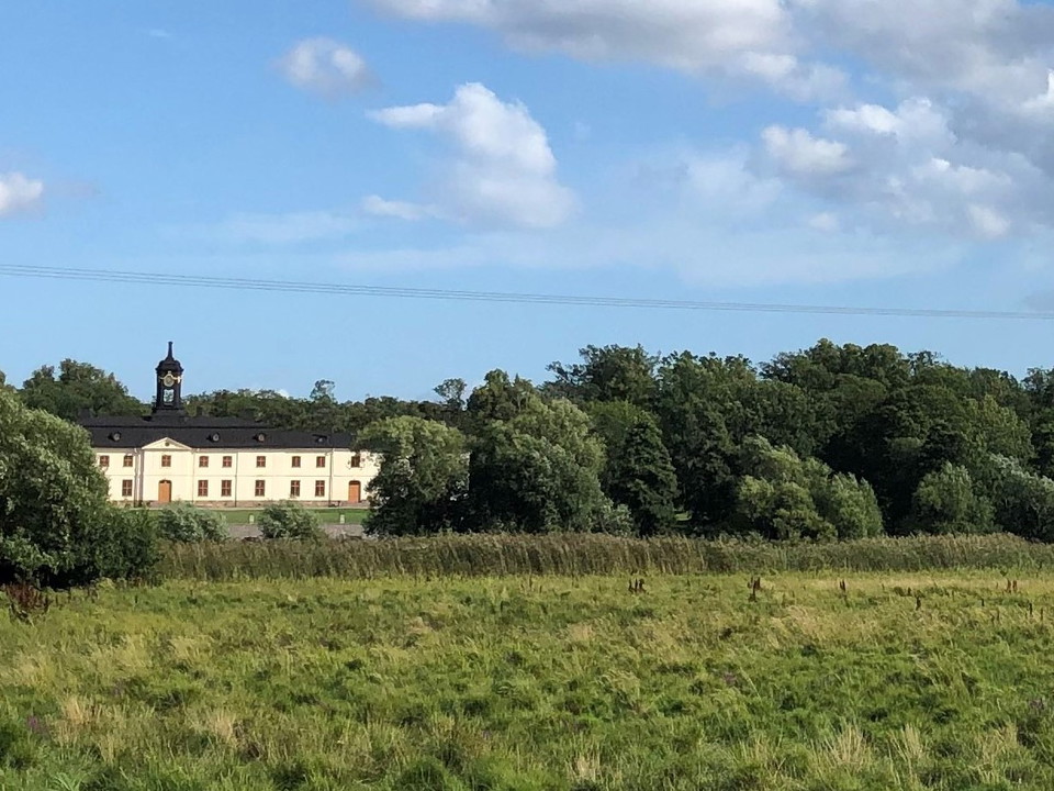 Svartsjö slott med omgivningar