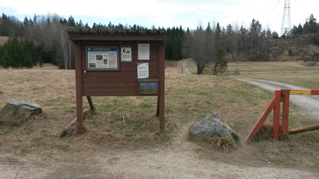 Entré Vidjavägen, Lännaskogens naturreservat