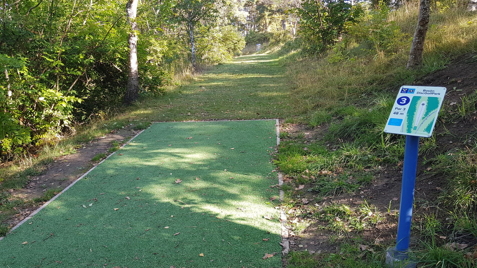 Bosöns discgolfbana. Foto Lidingö stad
