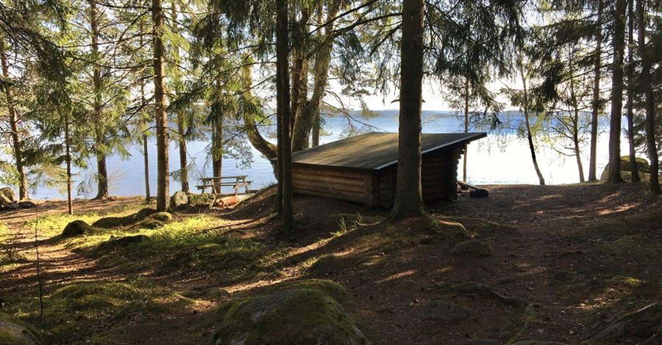 Torpön nordost Knuts Skeppstad 
vindskydd
Ydre
Torpön runt