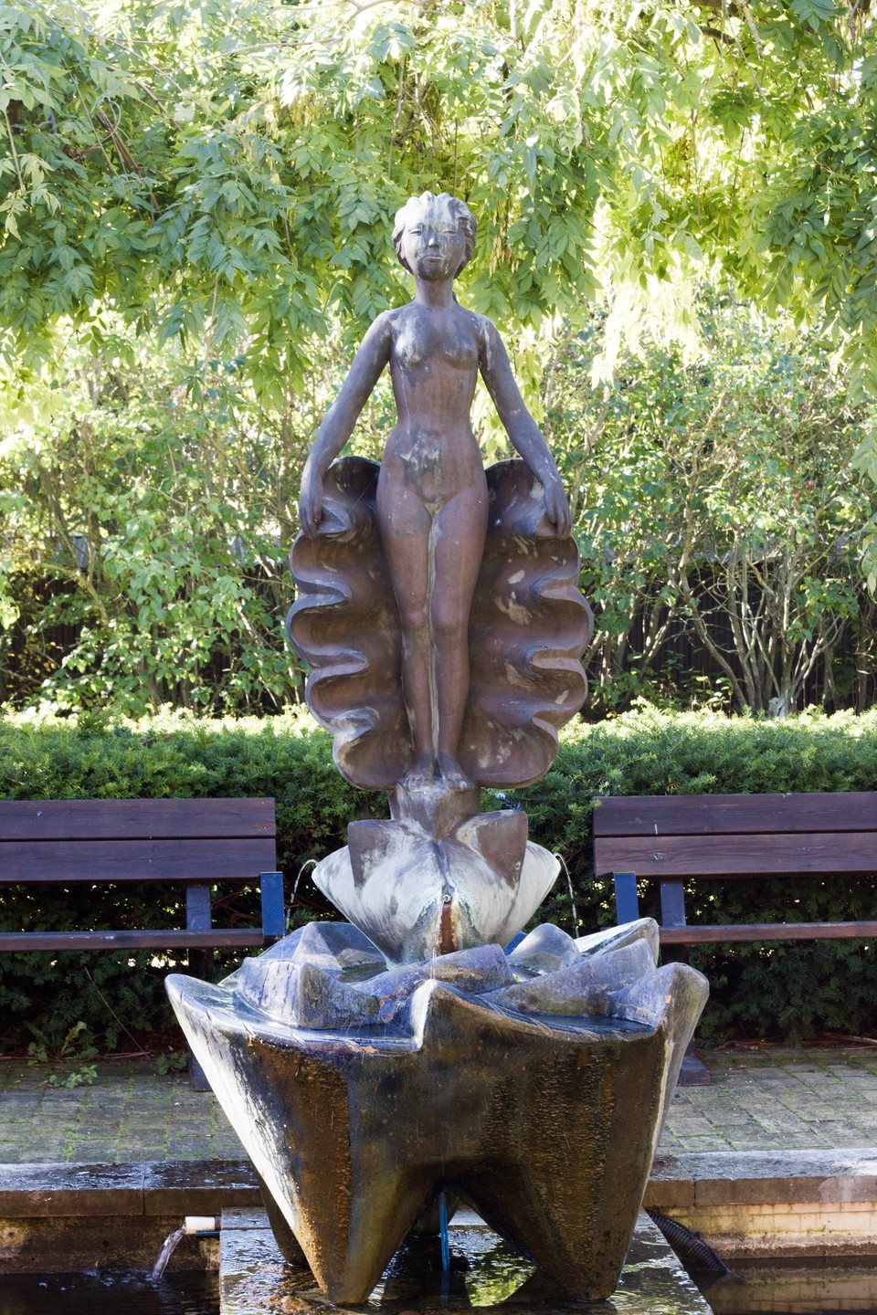 "Venus". Verk i brons skapat 1960 av Robert Nilsson, 1894–1980.