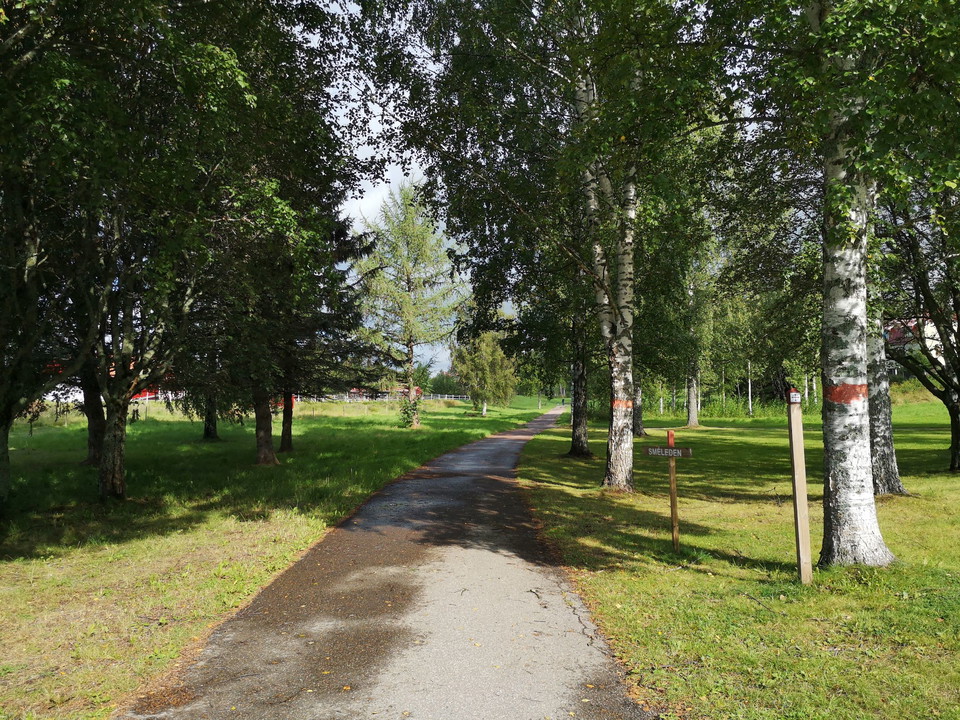 Längs med leden Nybergsbanan